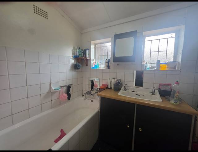 3 BEDROOM HOUSE FOR SALE IN VANDERBIJLPARK SW 5